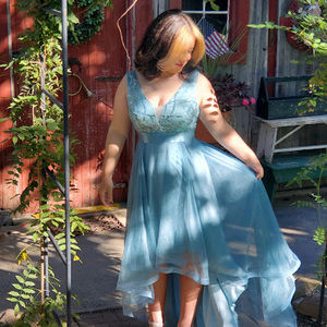 Meet your Posher, Carly